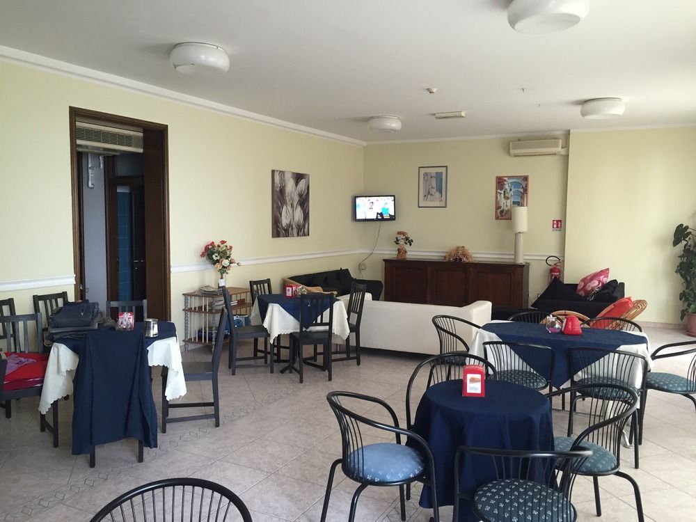 Hotel Acapulco Viserbella di Rimini Exteriör bild